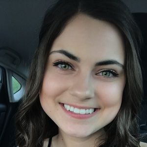 Meet your Posher, Katlin